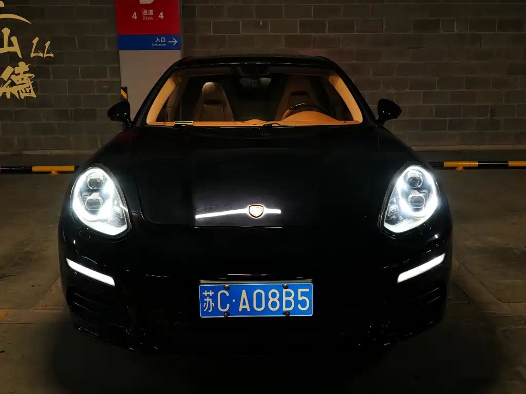 Porsche Panamera 2012