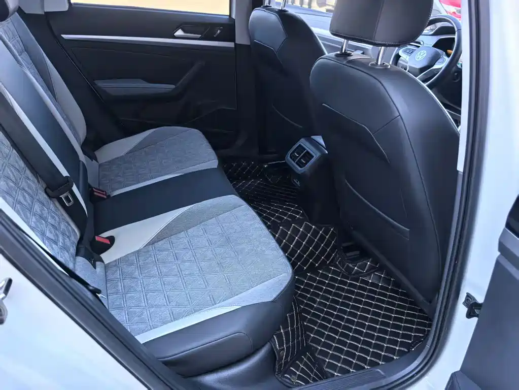 Volkswagen Lavida — миниатюра 10