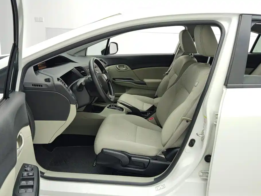 Honda Civic — миниатюра 9