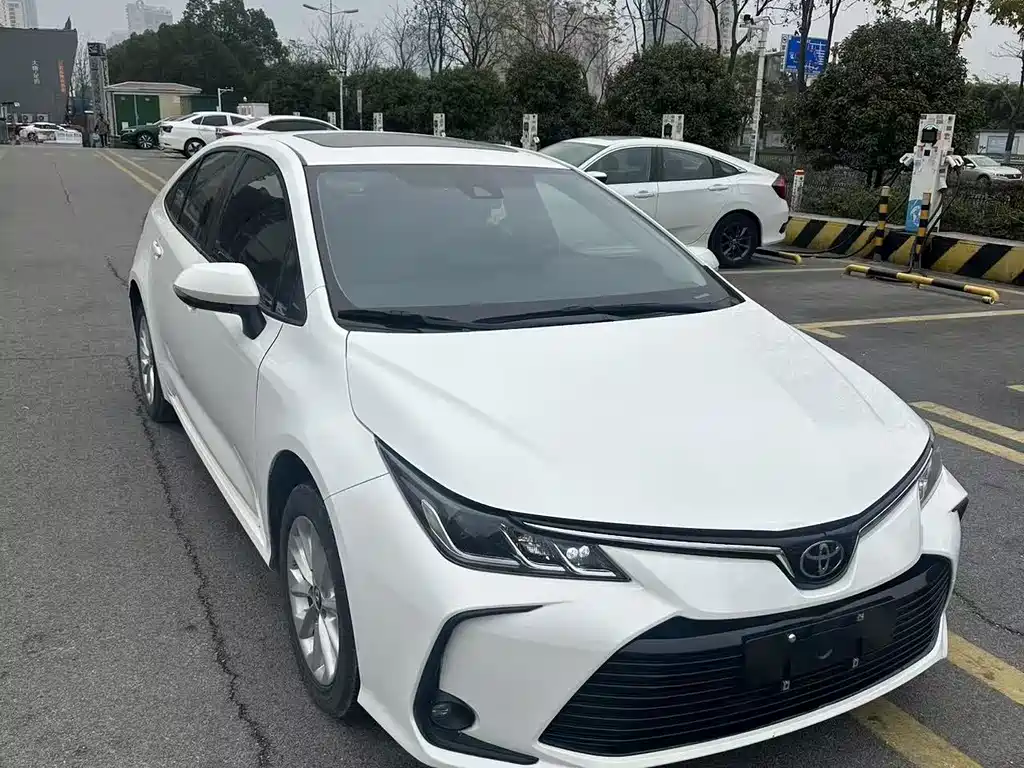 TOYOTA COROLLA