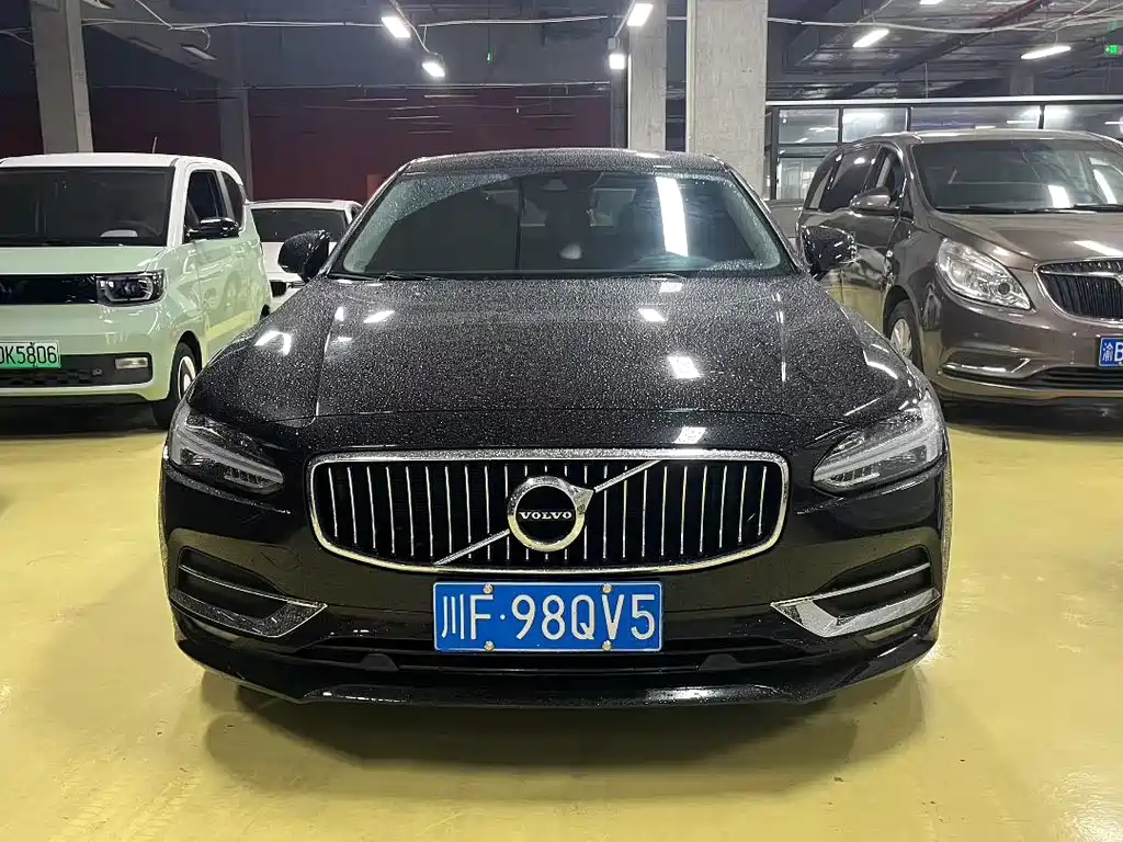 Volvo S90 — миниатюра 2