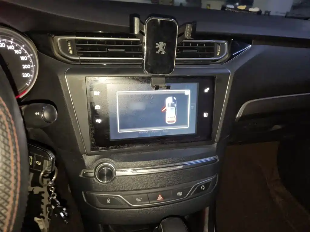 Peugeot 408 — миниатюра 6