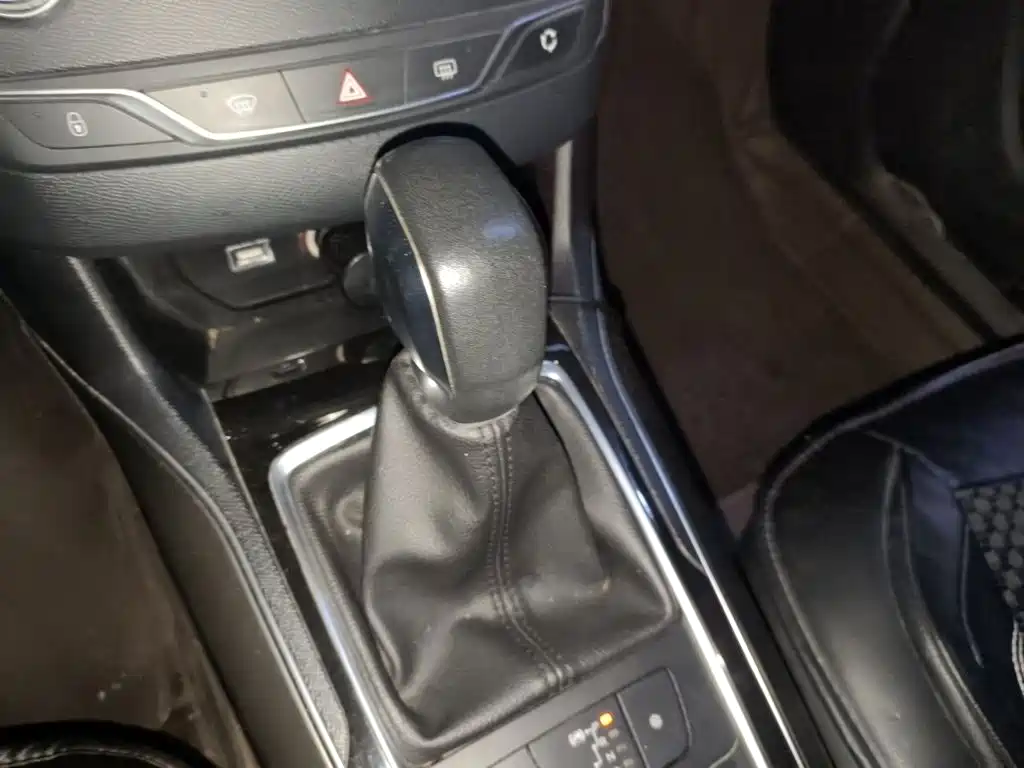Peugeot 408 — миниатюра 7
