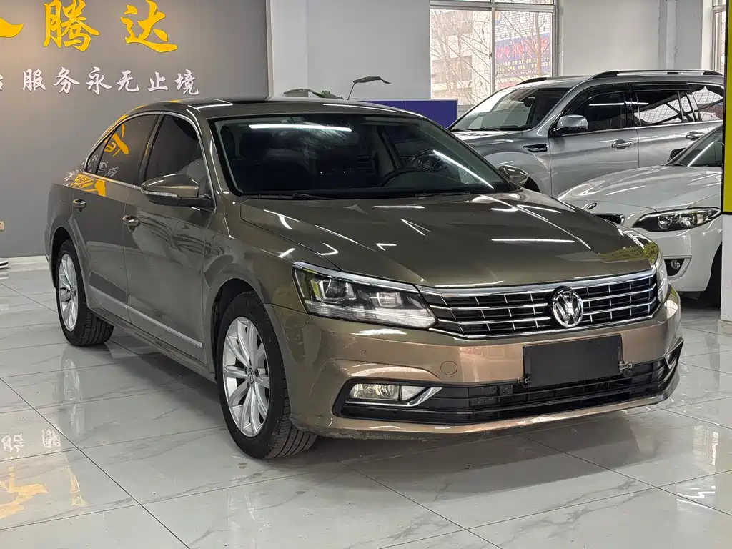 VOLKSWAGEN PASSAT