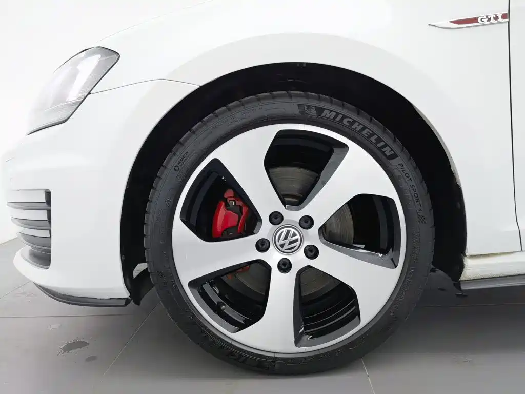 Volkswagen Golf GTI — миниатюра 17