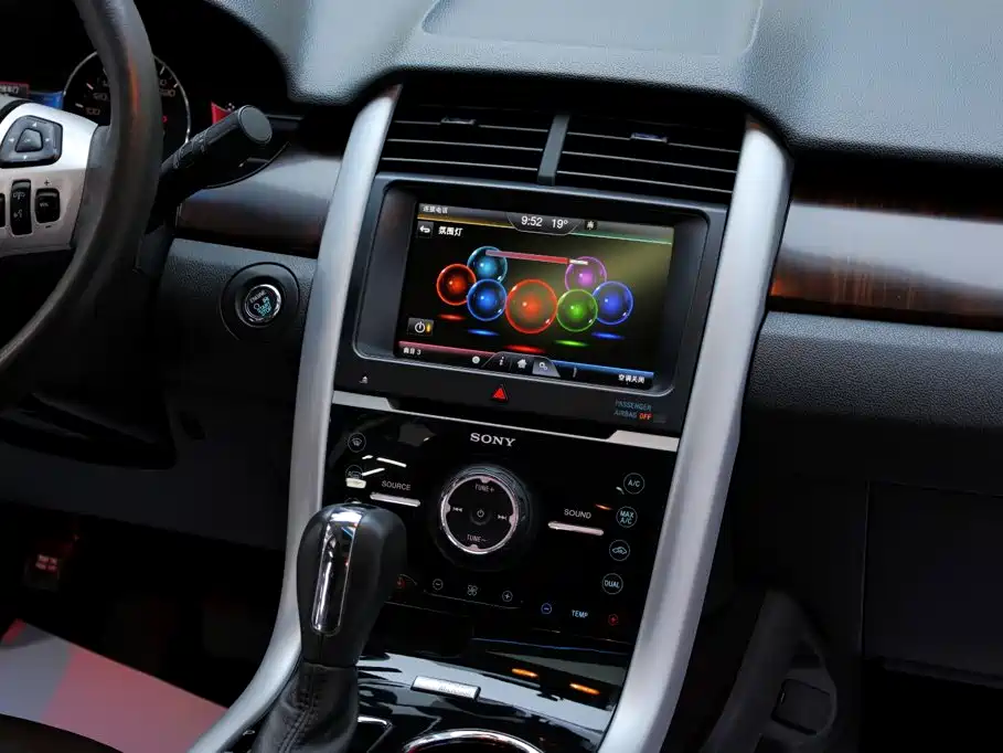 Ford Edge (Import) — миниатюра 20