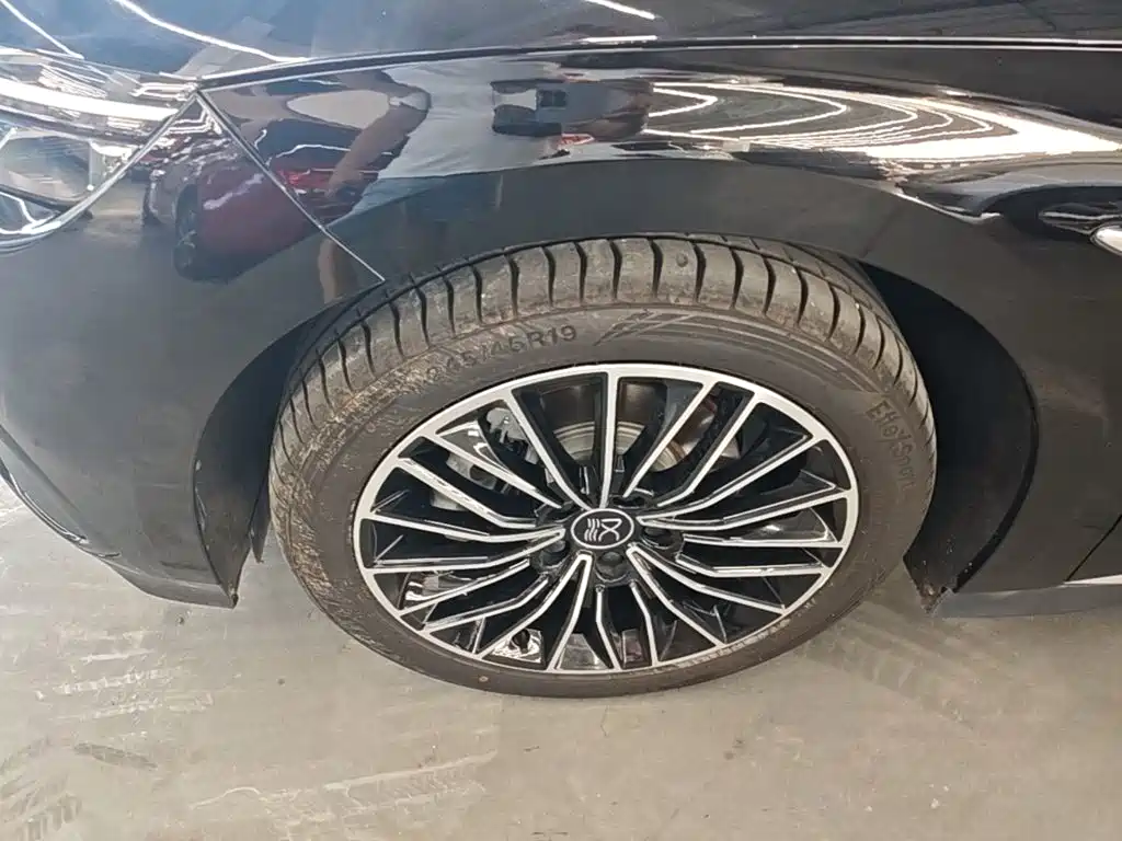 BYD Han — миниатюра 23