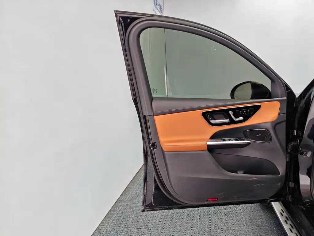 Mercedes-Benz GLC — миниатюра 13