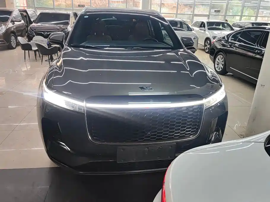 Li Auto Li ONE — миниатюра 2