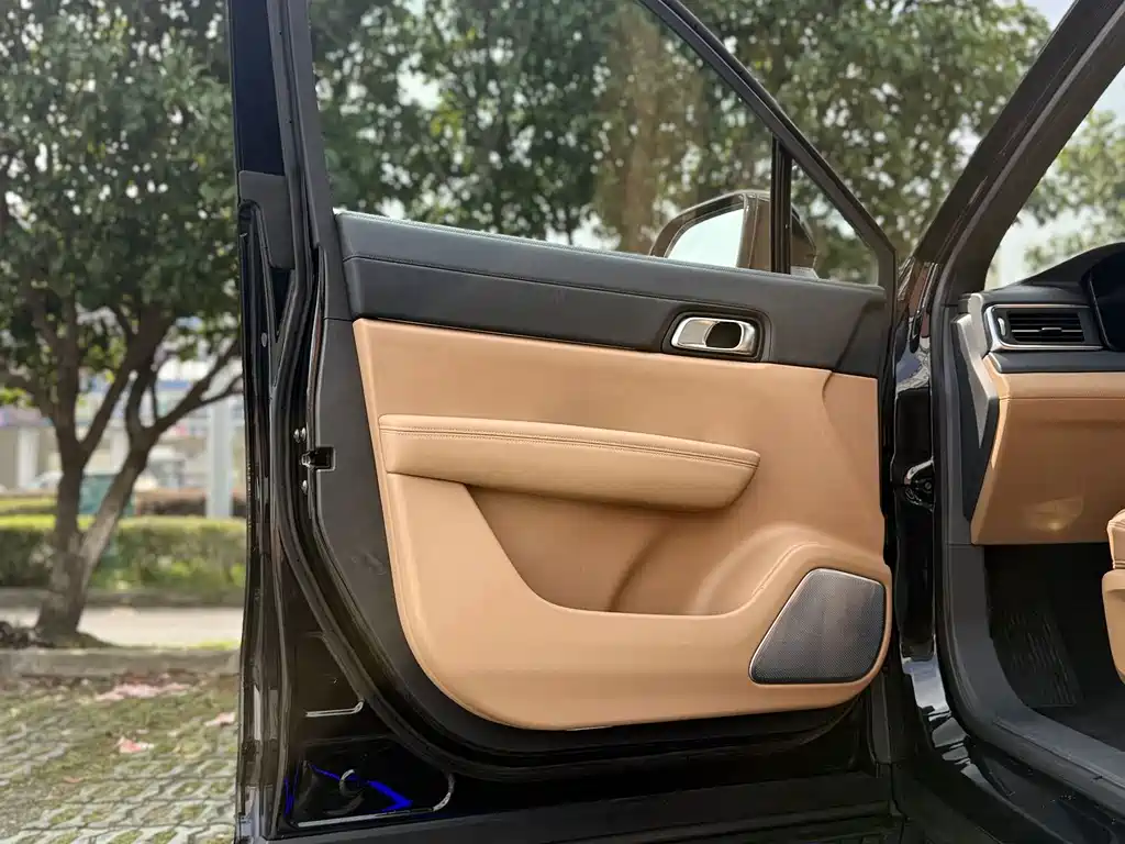 Li Auto Li ONE — миниатюра 15