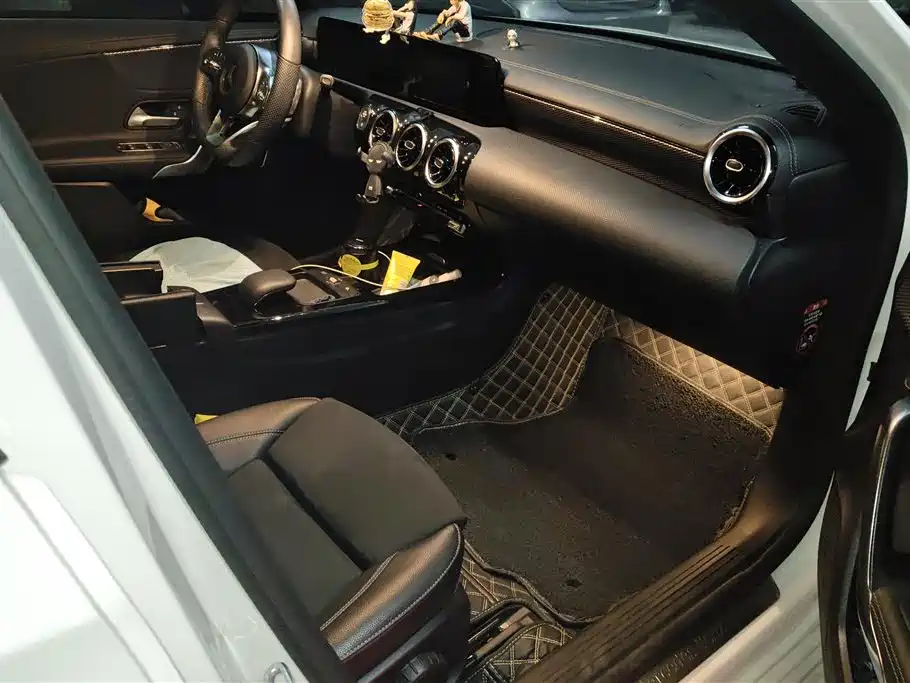 MERCEDES-BENZ A CLASS