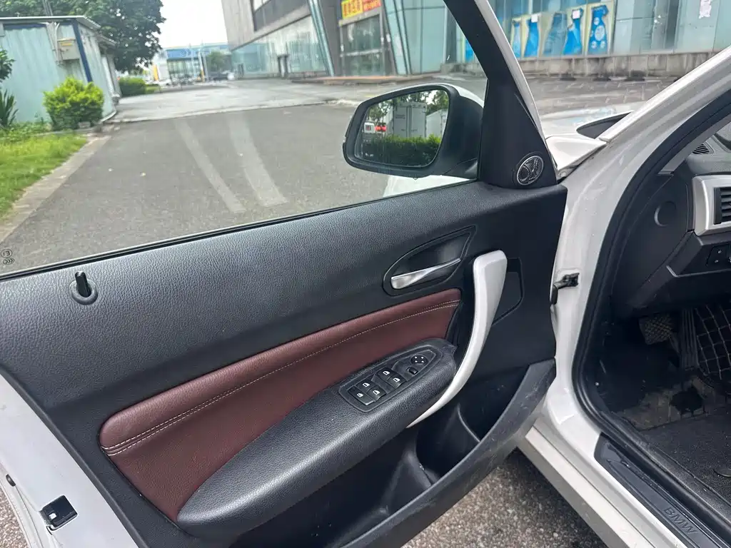 BMW 1 Series (Import) — миниатюра 10