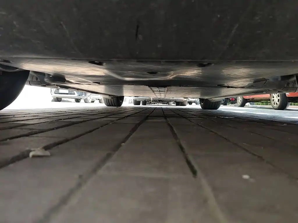 Tesla Model Y — миниатюра 23