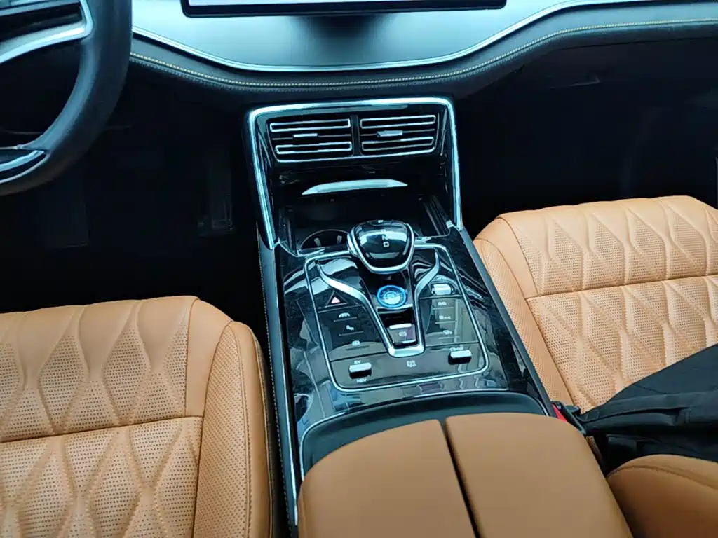 BYD Tang New Energy — миниатюра 14