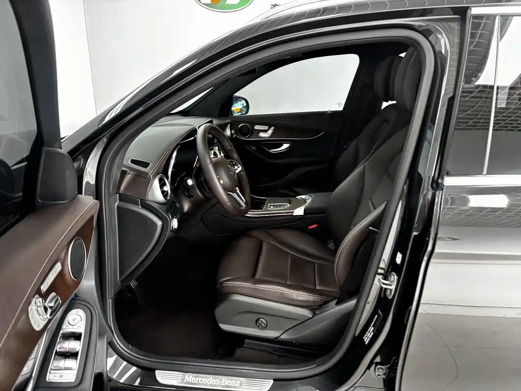 Mercedes-Benz GLC — миниатюра 12