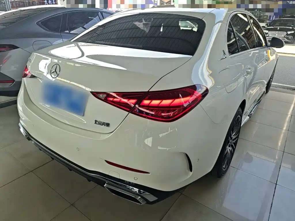 Mercedes-Benz C-Class — миниатюра 7