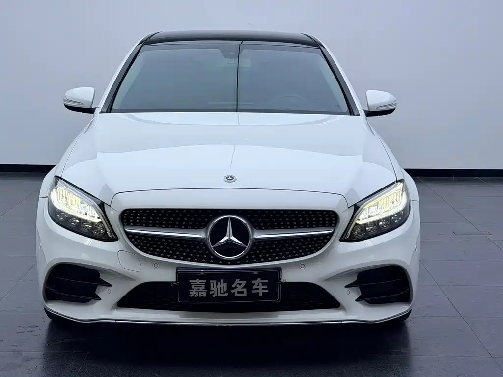 Mercedes-Benz C-Class — миниатюра 7