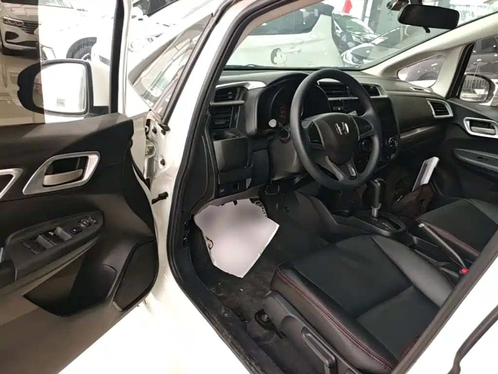 Honda Fit — миниатюра 16