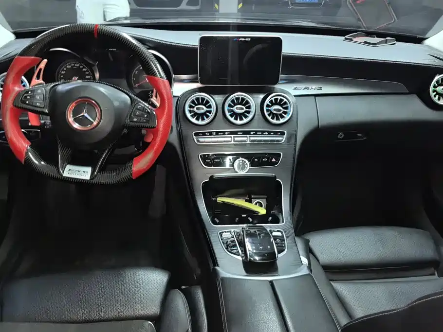 Mercedes-Benz C-Class — миниатюра 12