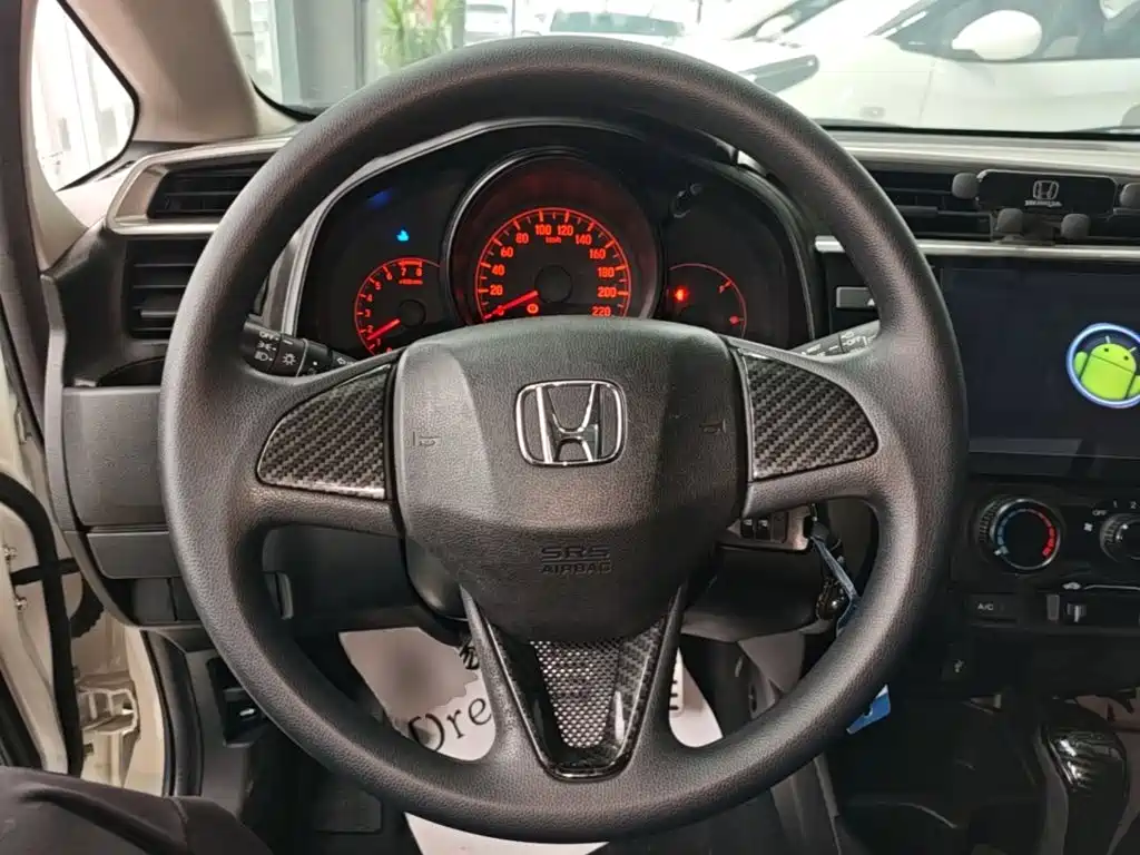 Honda Fit — миниатюра 11