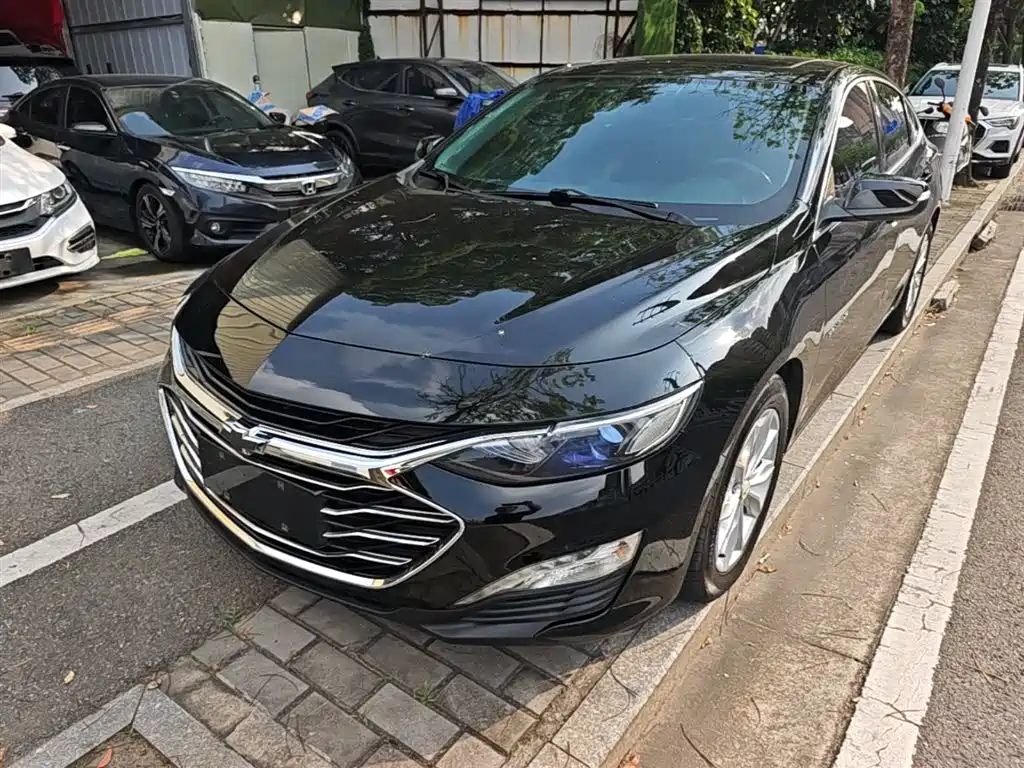 Купить Chevrolet Malibu XL