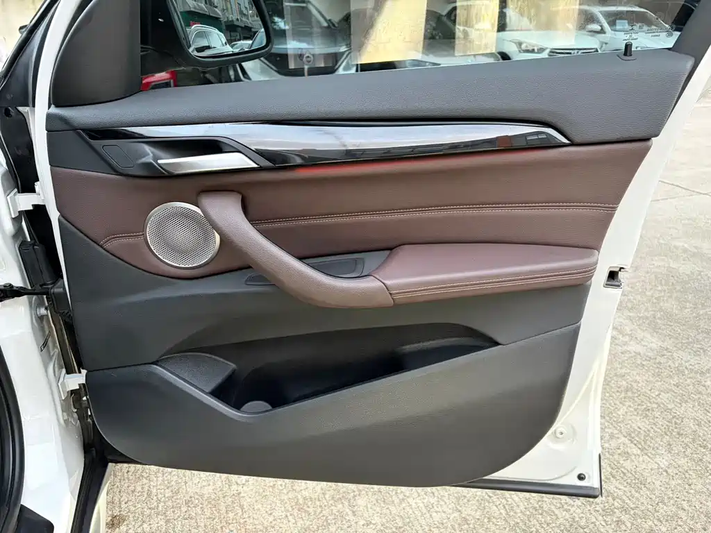 BMW X1 — миниатюра 18