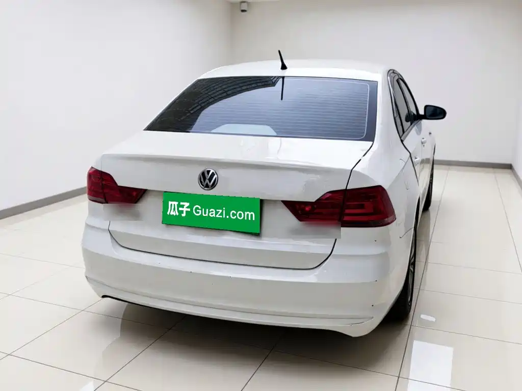 Volkswagen Santana — миниатюра 3