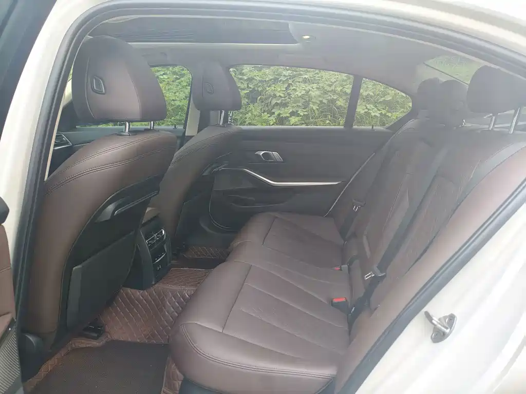 BMW 3 Series — миниатюра 6