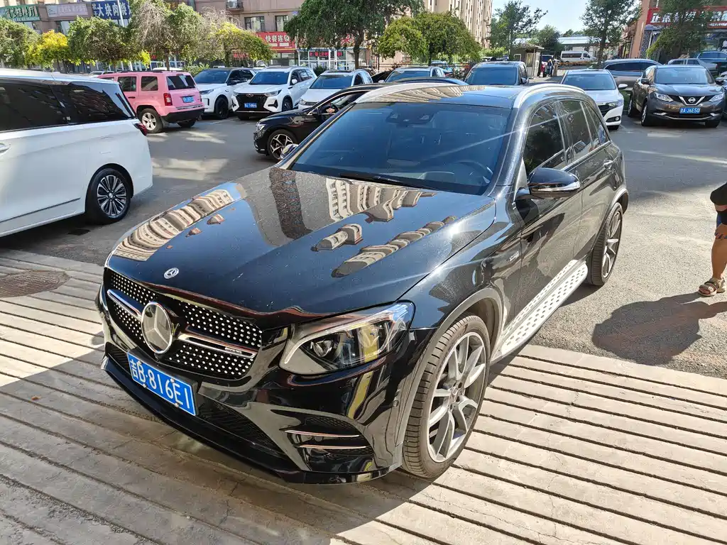 Купить Mercedes-Benz GLC AMG
