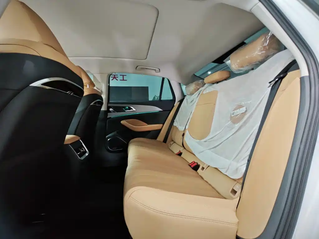 Hongqi Hongqi H5 — миниатюра 10