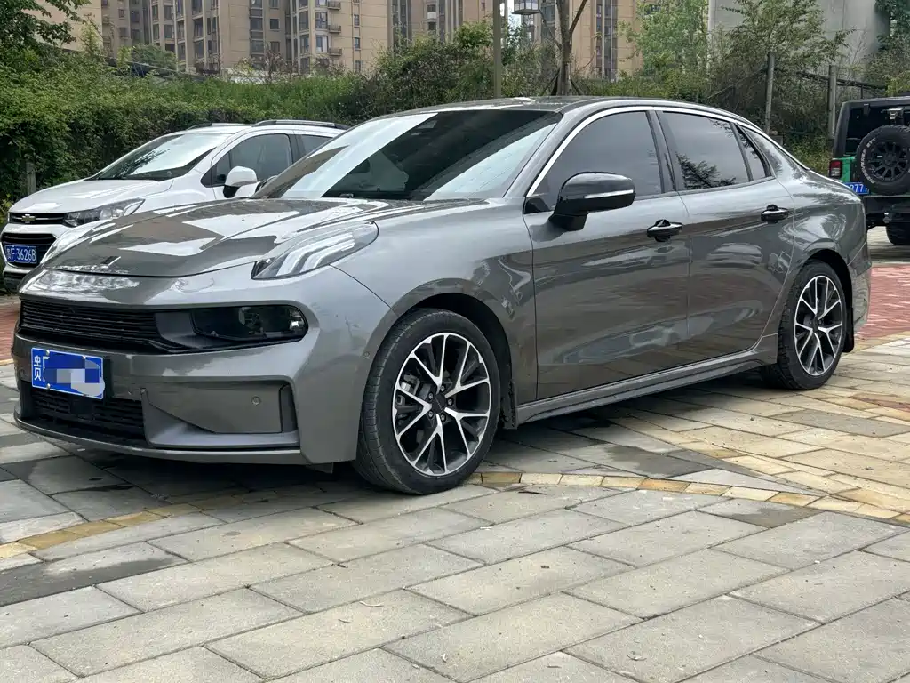 Lynk & Co 03 2020