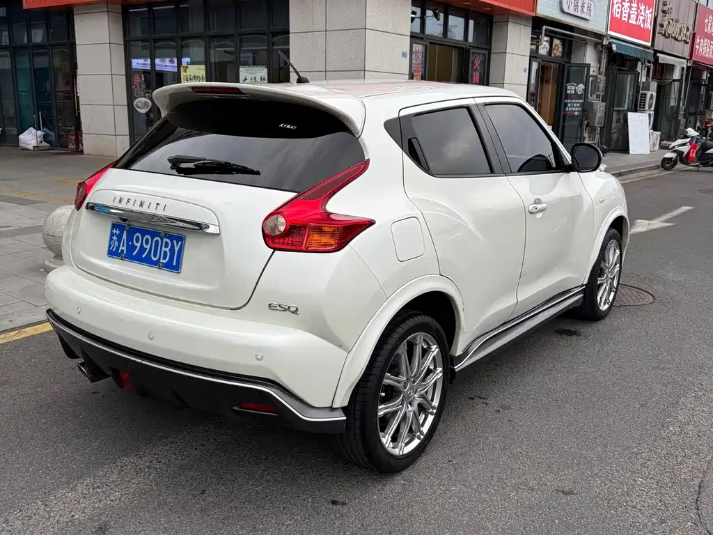 Infiniti ESQ — миниатюра 4