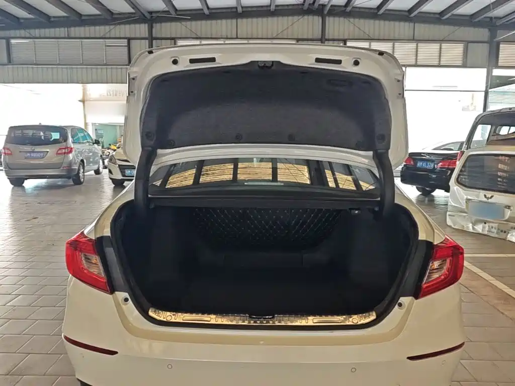 Honda Accord — миниатюра 19
