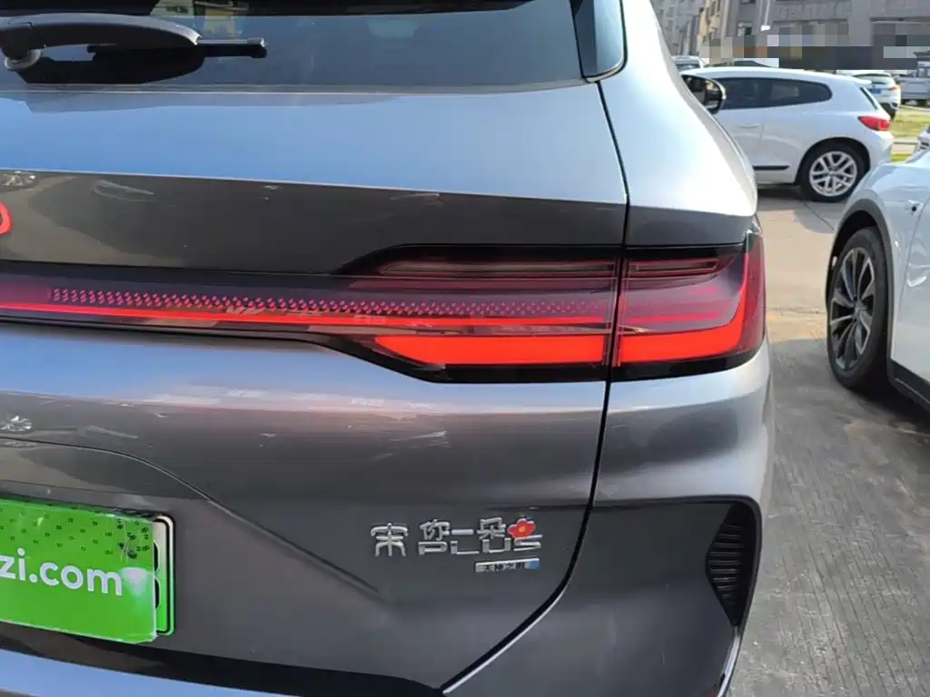 BYD PLUS New Energy — миниатюра 8