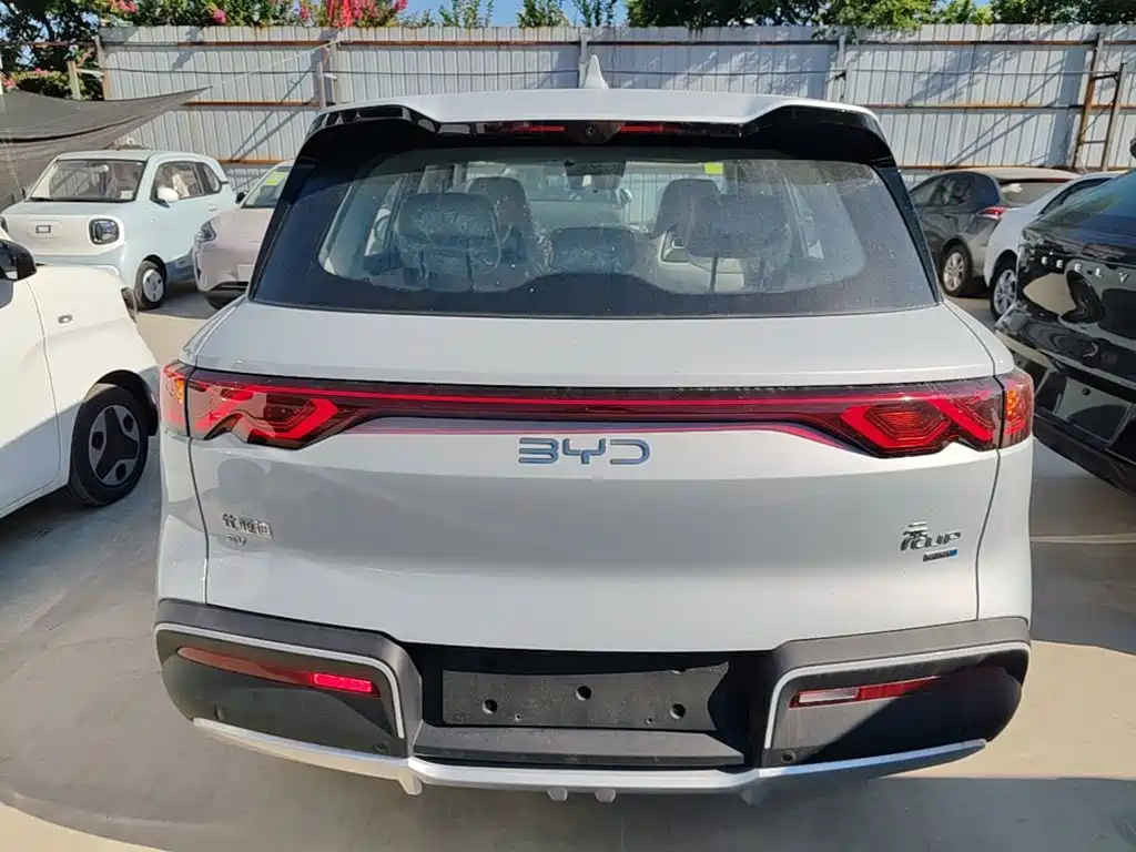BYD Yuan UP — миниатюра 6