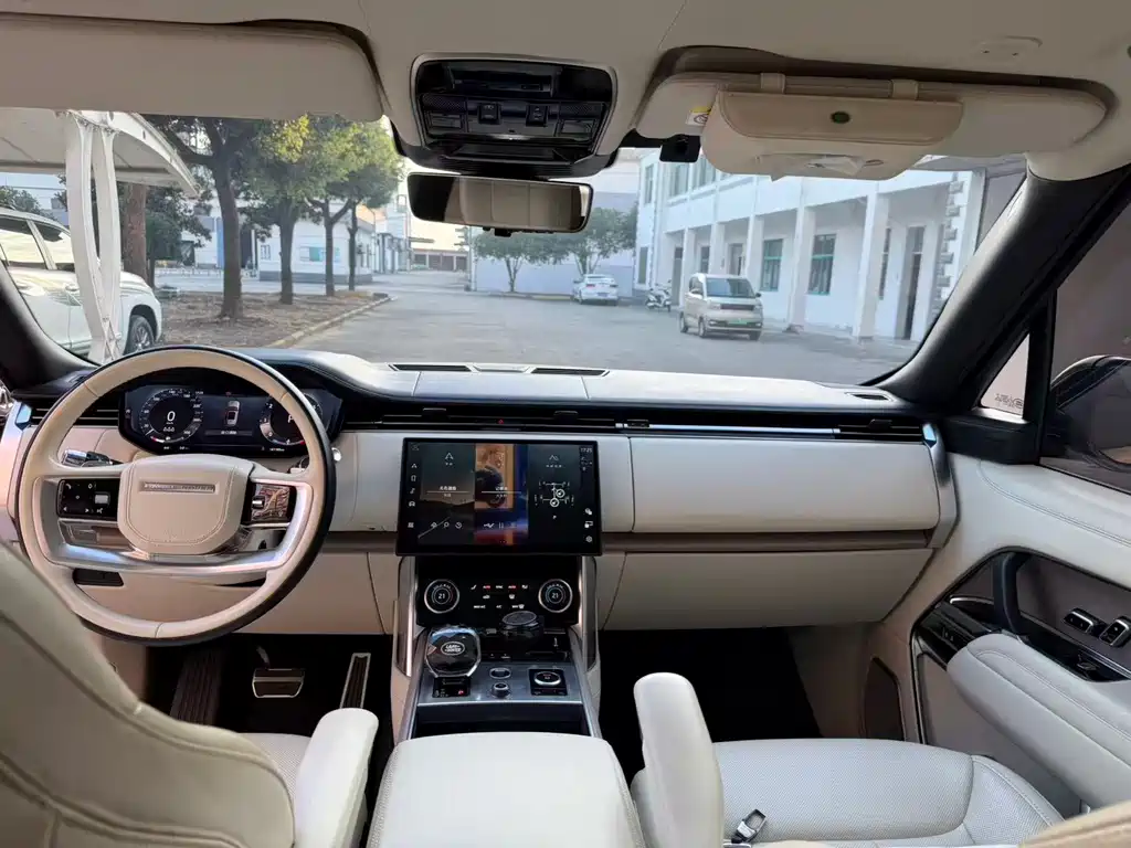 Land Rover Range Rover — миниатюра 11