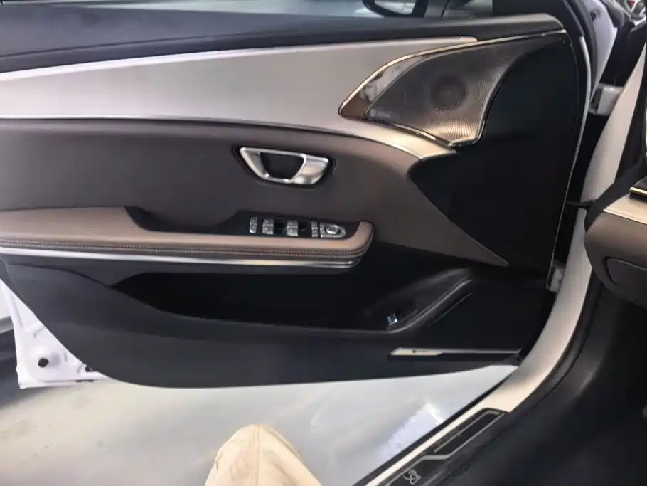 BYD Han — миниатюра 7