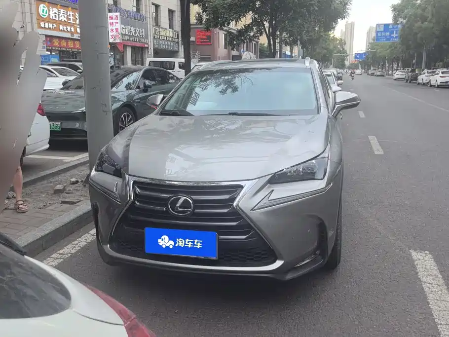 Lexus NX 2015 200