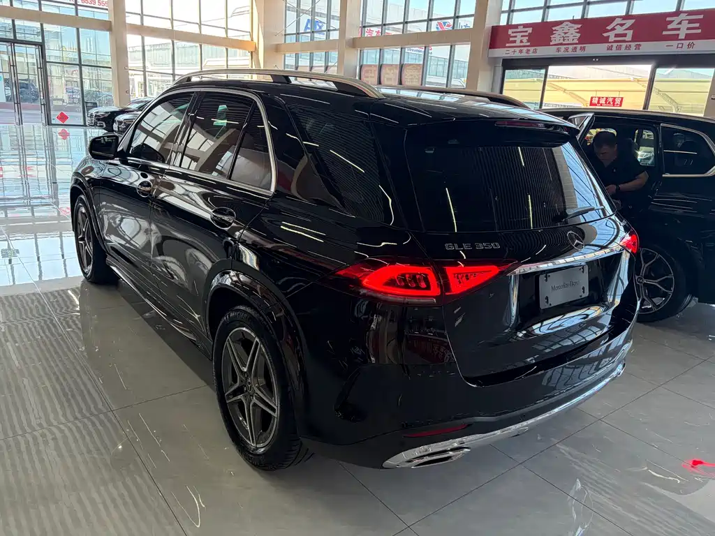 Mercedes-Benz GLE (Import) — миниатюра 7