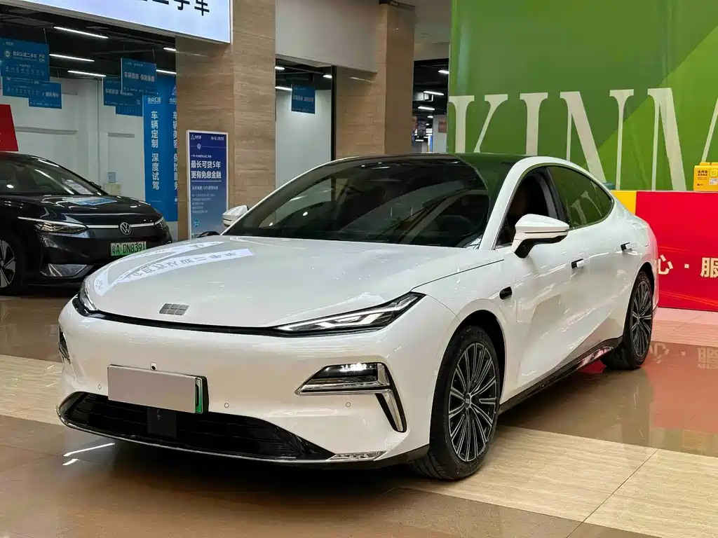 GEELY GALAXY GALAXY SPARKLE 8