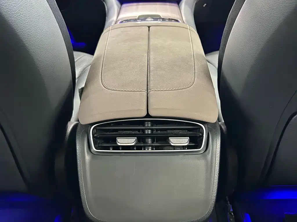 Mercedes-Benz EQS — миниатюра 11