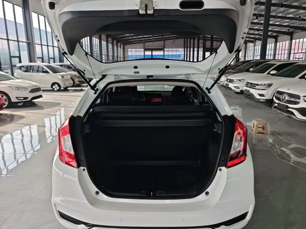 Honda Fit — миниатюра 19