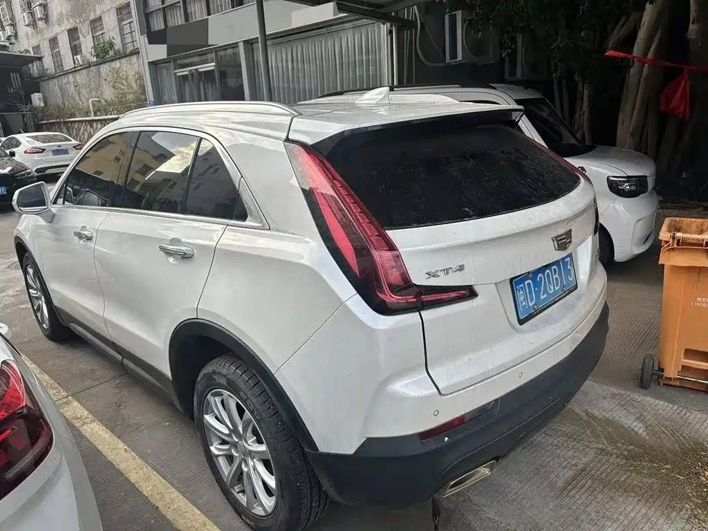 Cadillac XT4 — миниатюра 6