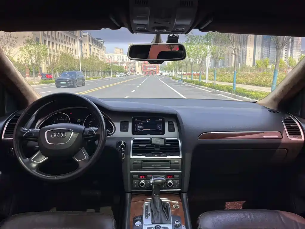 Audi Q7 2014 35 TFSI