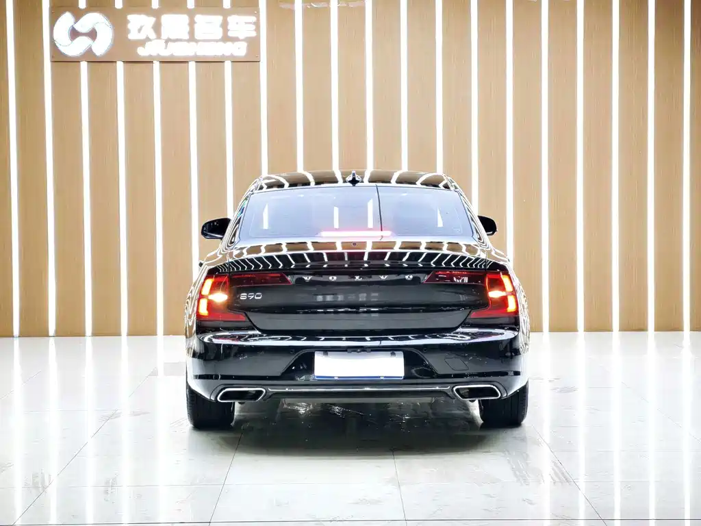 Volvo S90 — миниатюра 5