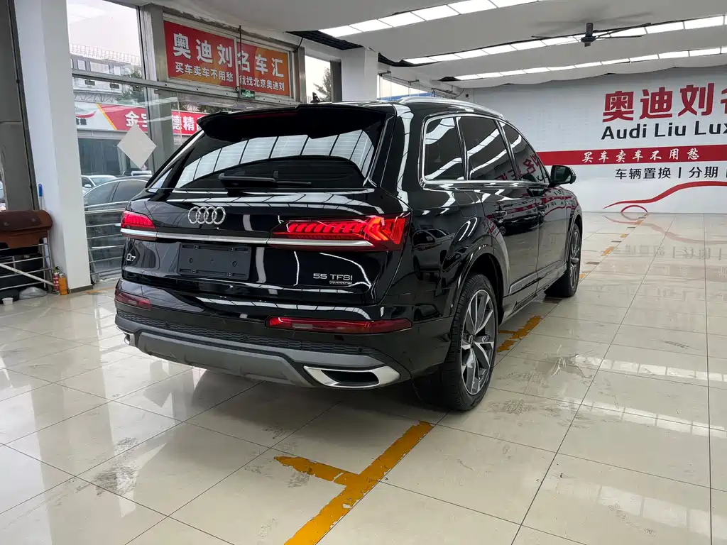 Audi Q7 — миниатюра 6