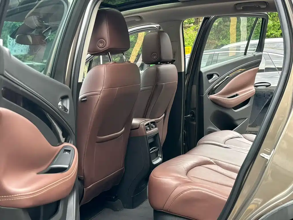 Buick Envision Plus — миниатюра 7