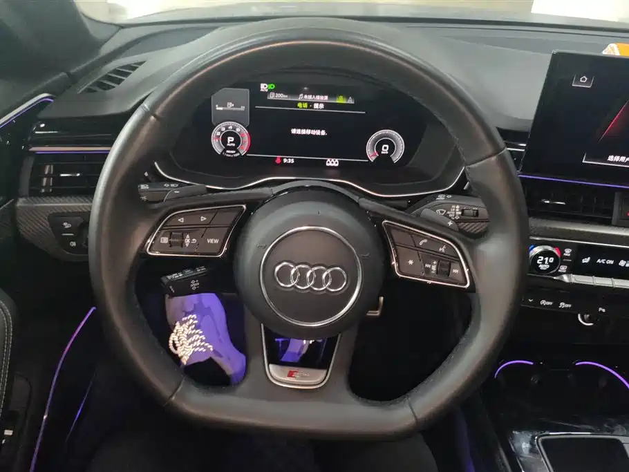 AUDI A4L