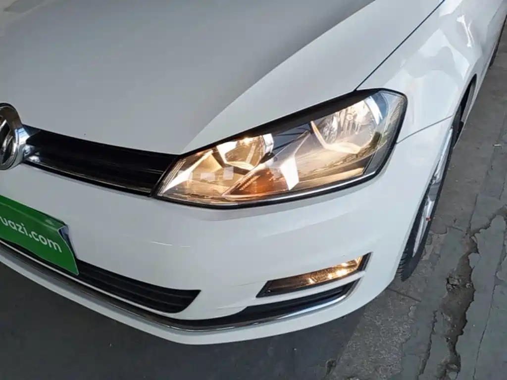 Volkswagen Golf — миниатюра 24