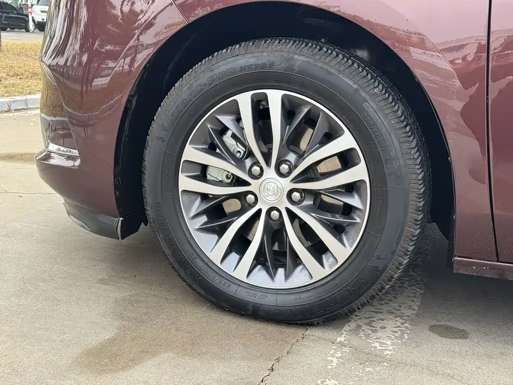 Buick GL8 — миниатюра 24